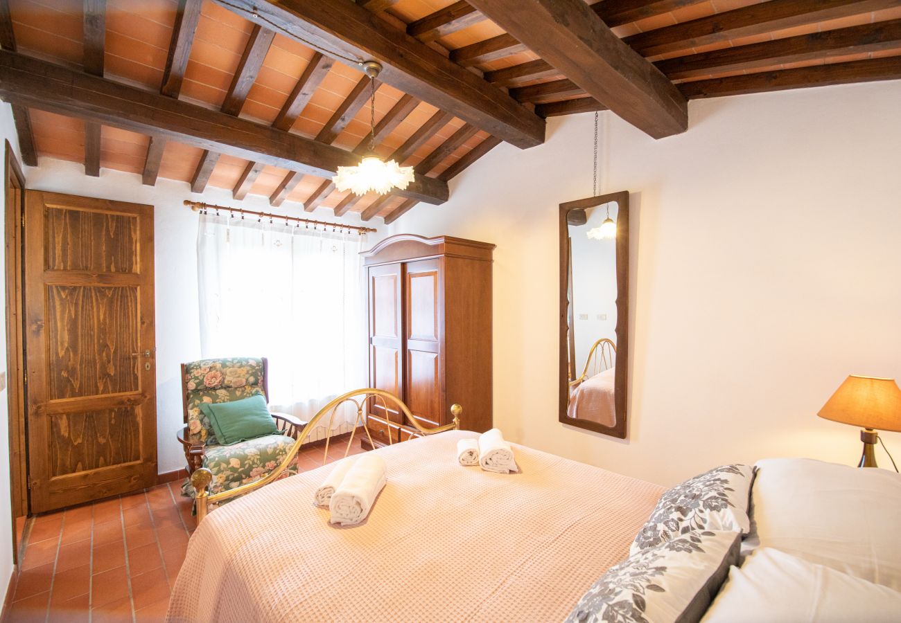 Appartamento a Borgo a Mozzano - Casetta di Butia, Ginestra apartment with pool