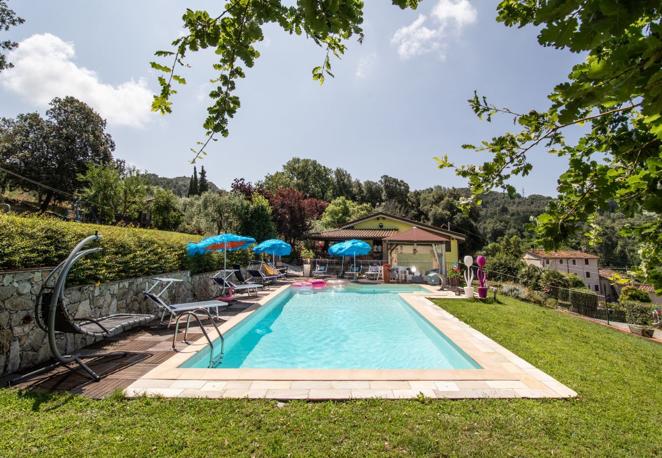 Appartamento a Chiatri - Marco's Villa - Apartment with Private Pool