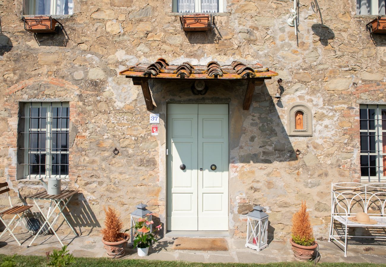 Villa a Capannori - Villa Iris with Swimming Pool