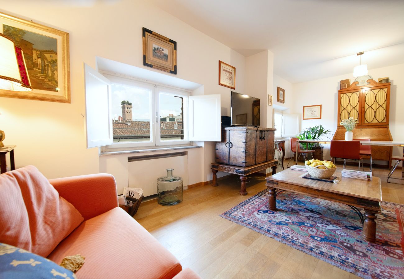 Appartamento a Lucca - Piazza Bernardini Apartment in Center Town