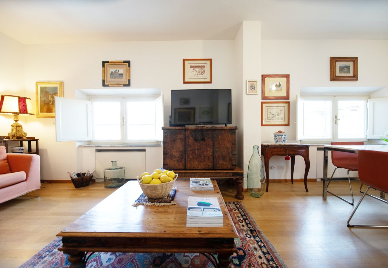 Appartamento a Lucca - Piazza Bernardini Apartment in Center Town