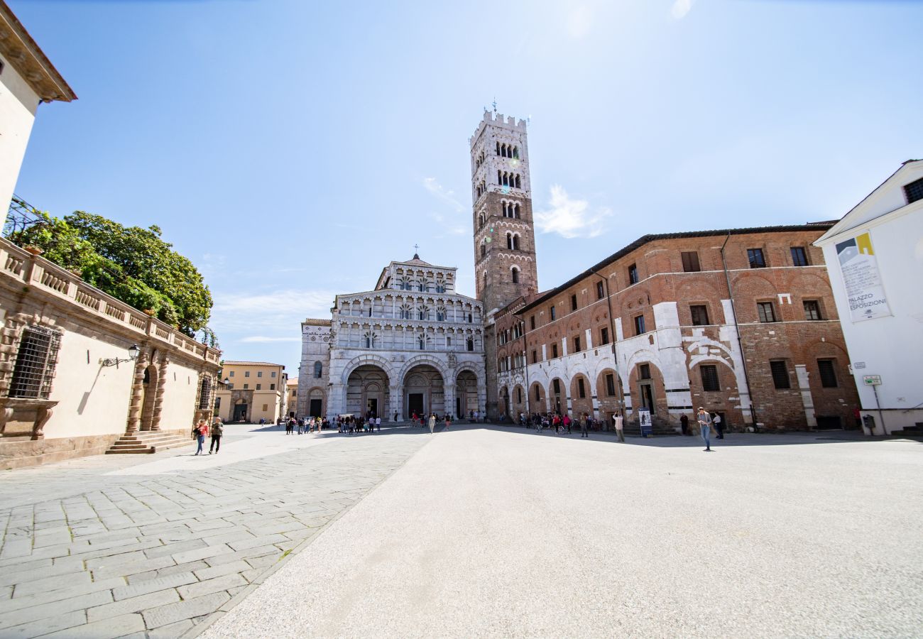 Appartamento a Lucca - Piazza Bernardini Apartment in Center Town