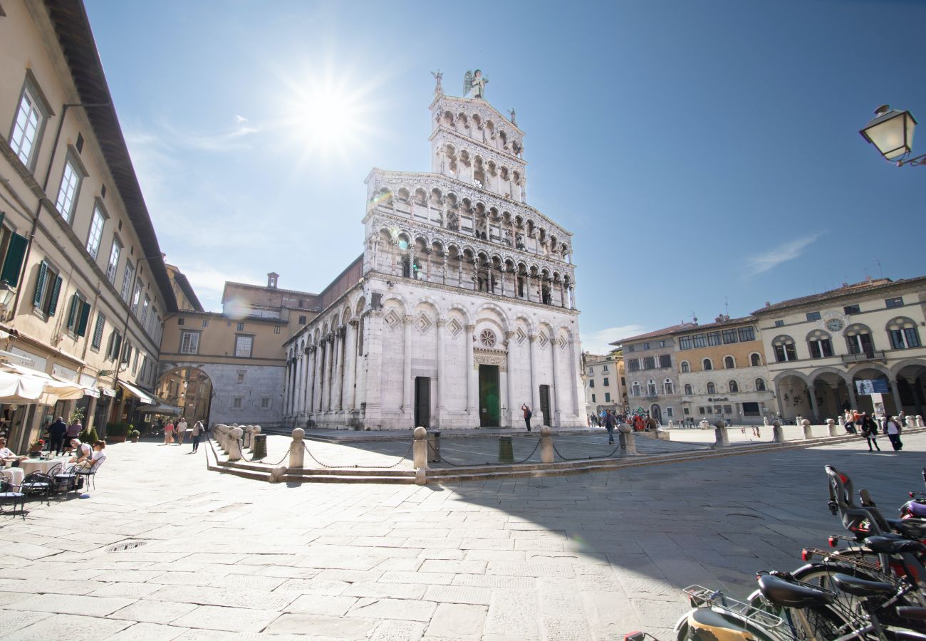 Appartamento a Lucca - Piazza Bernardini Apartment in Center Town