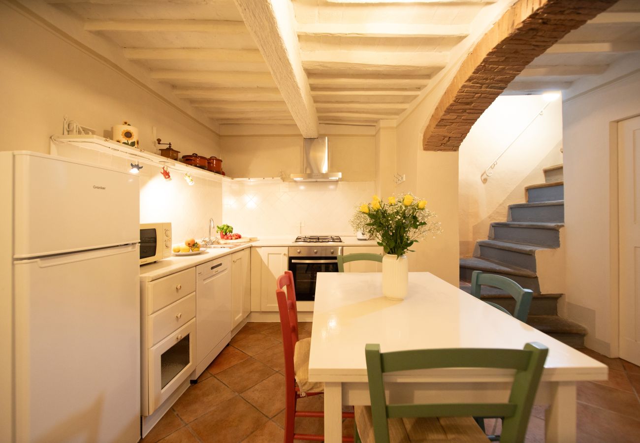 Appartamento a Lucca - Madalina Apartment in Center Town