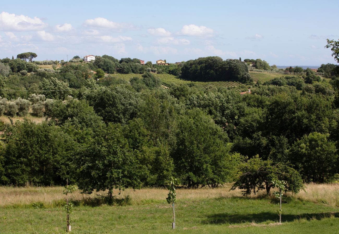 Appartamento a Porcari - Colle Apartment with Swimming Pool