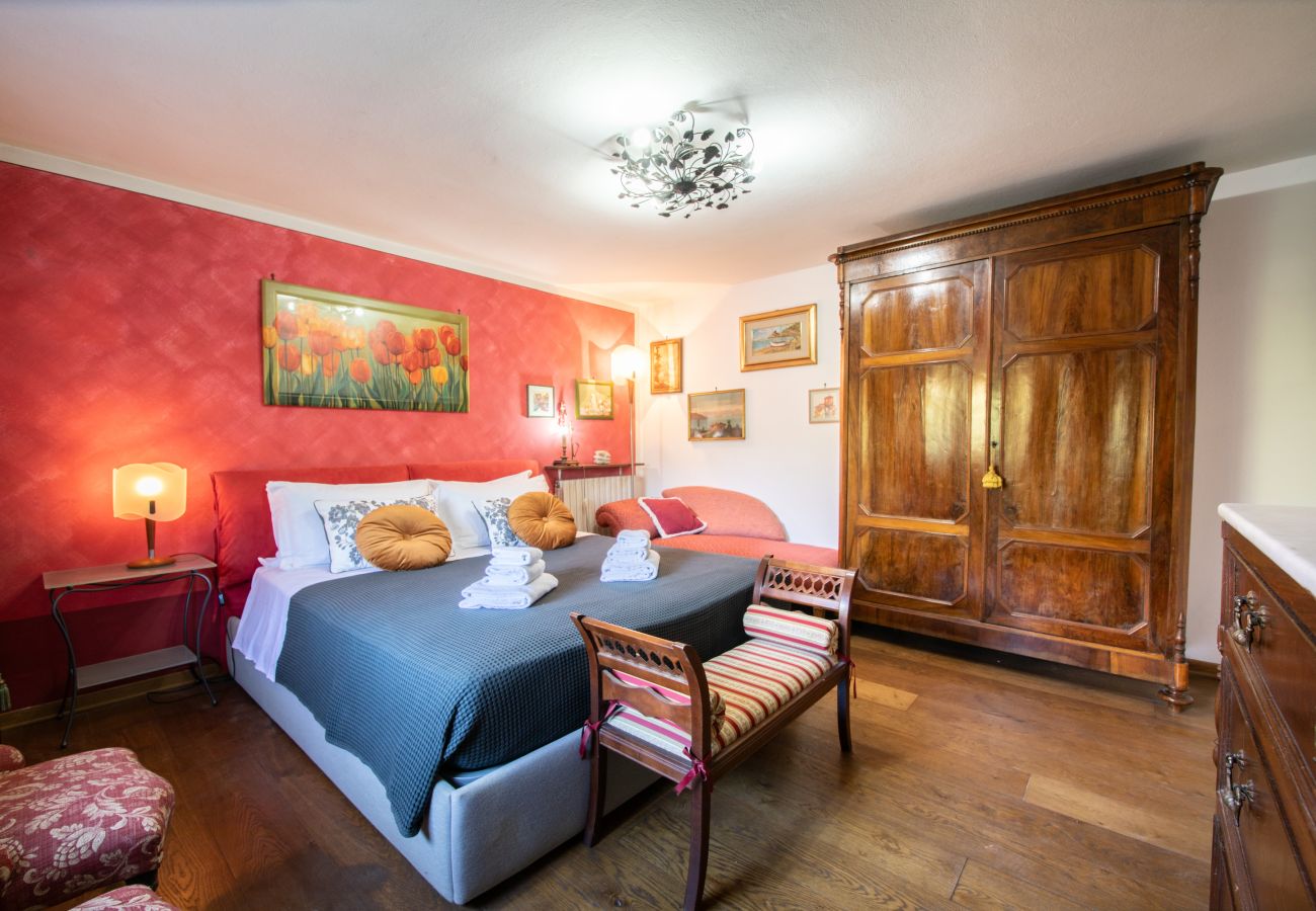 Appartamento a Lucca - La Polla Apartment with Swimming Pool