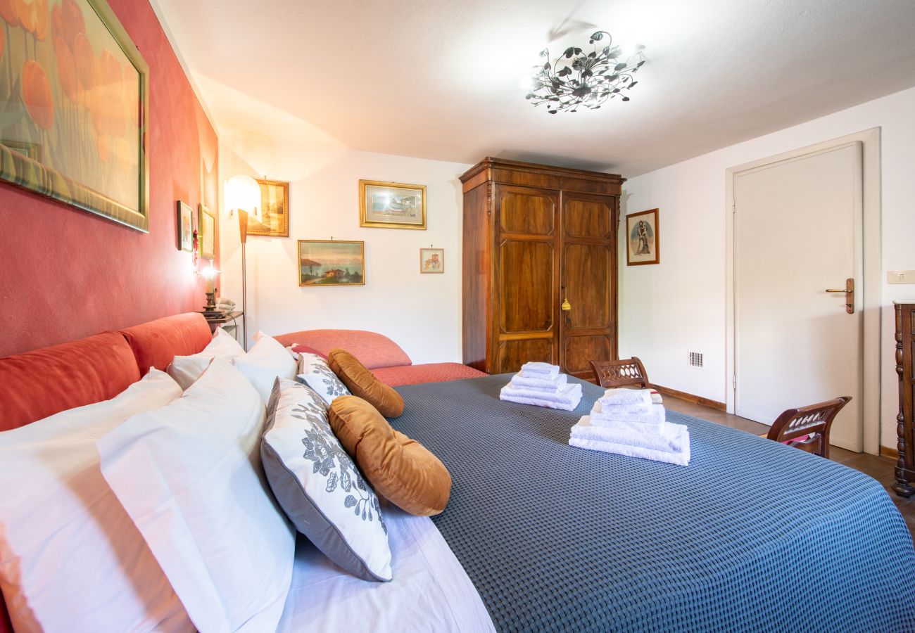 Appartamento a Lucca - La Polla Apartment with Swimming Pool