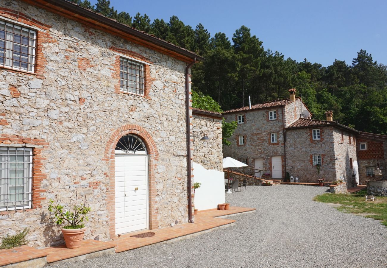 Zimmeranmietung in Chiatri - Camera La Piccionaia with Swimming Pool