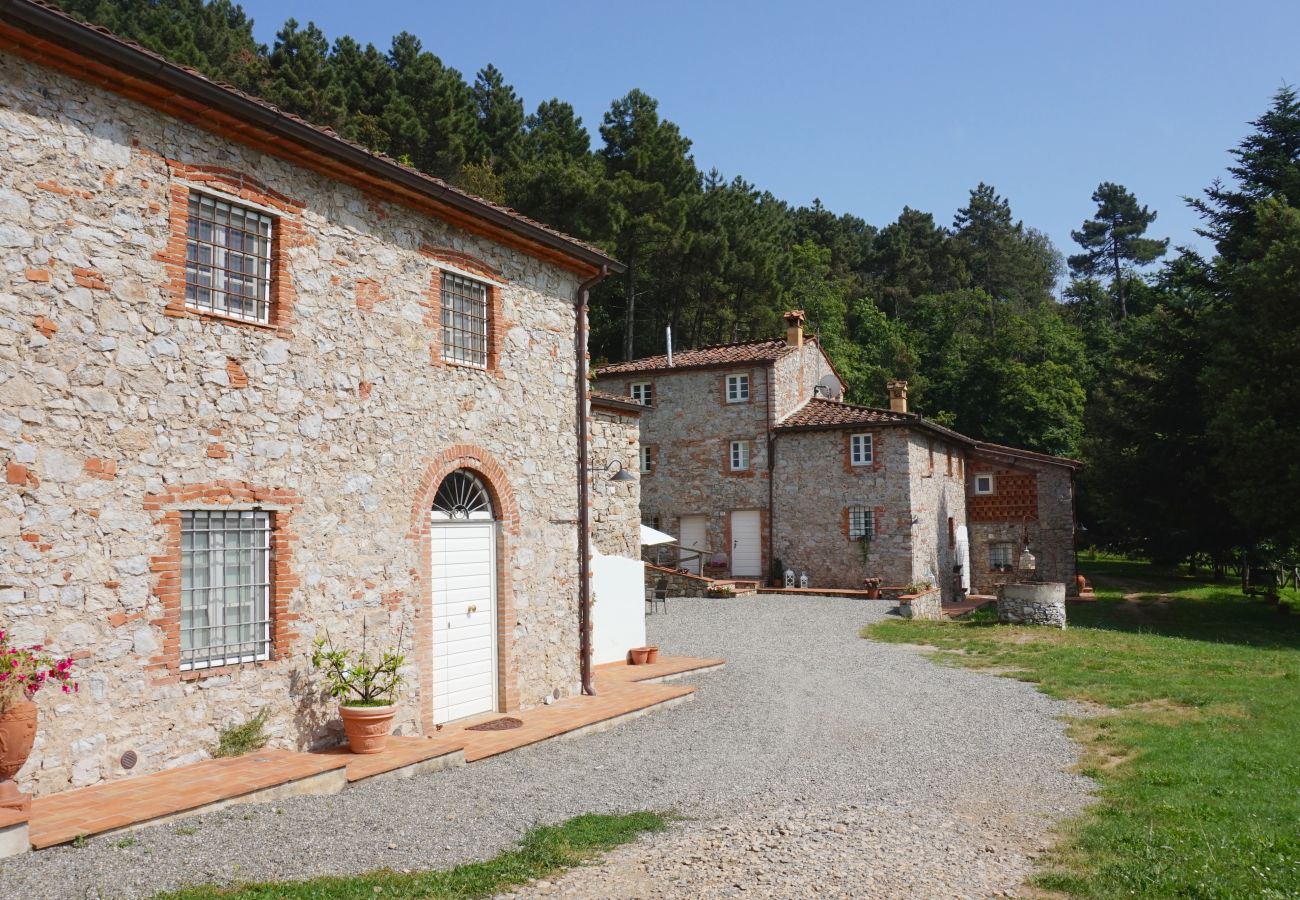 Zimmeranmietung in Chiatri - Camera La Piccionaia with Swimming Pool