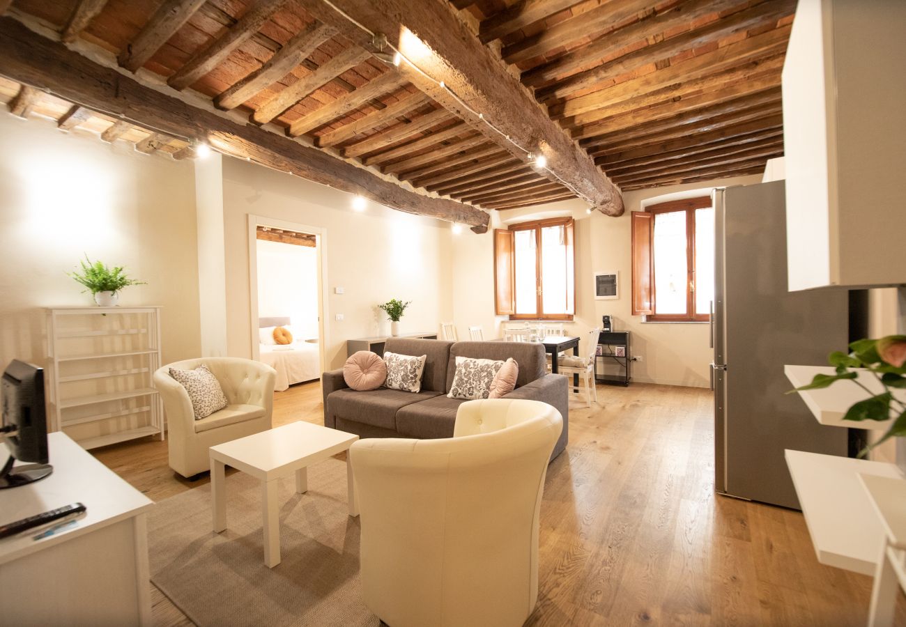 Ferienwohnung in Lucca - Elisabeth Luxury Flat In Center Town