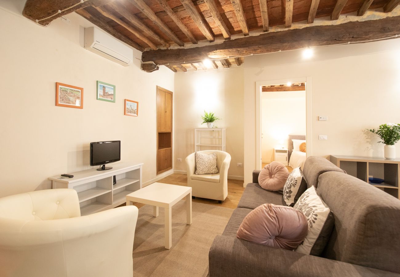 Ferienwohnung in Lucca - Elisabeth Luxury Flat In Center Town