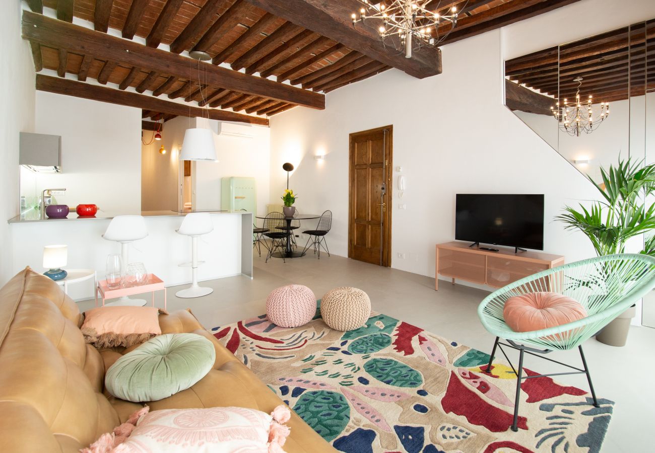 Ferienwohnung in Lucca - La Corticella Luxury Apartment with Terrace