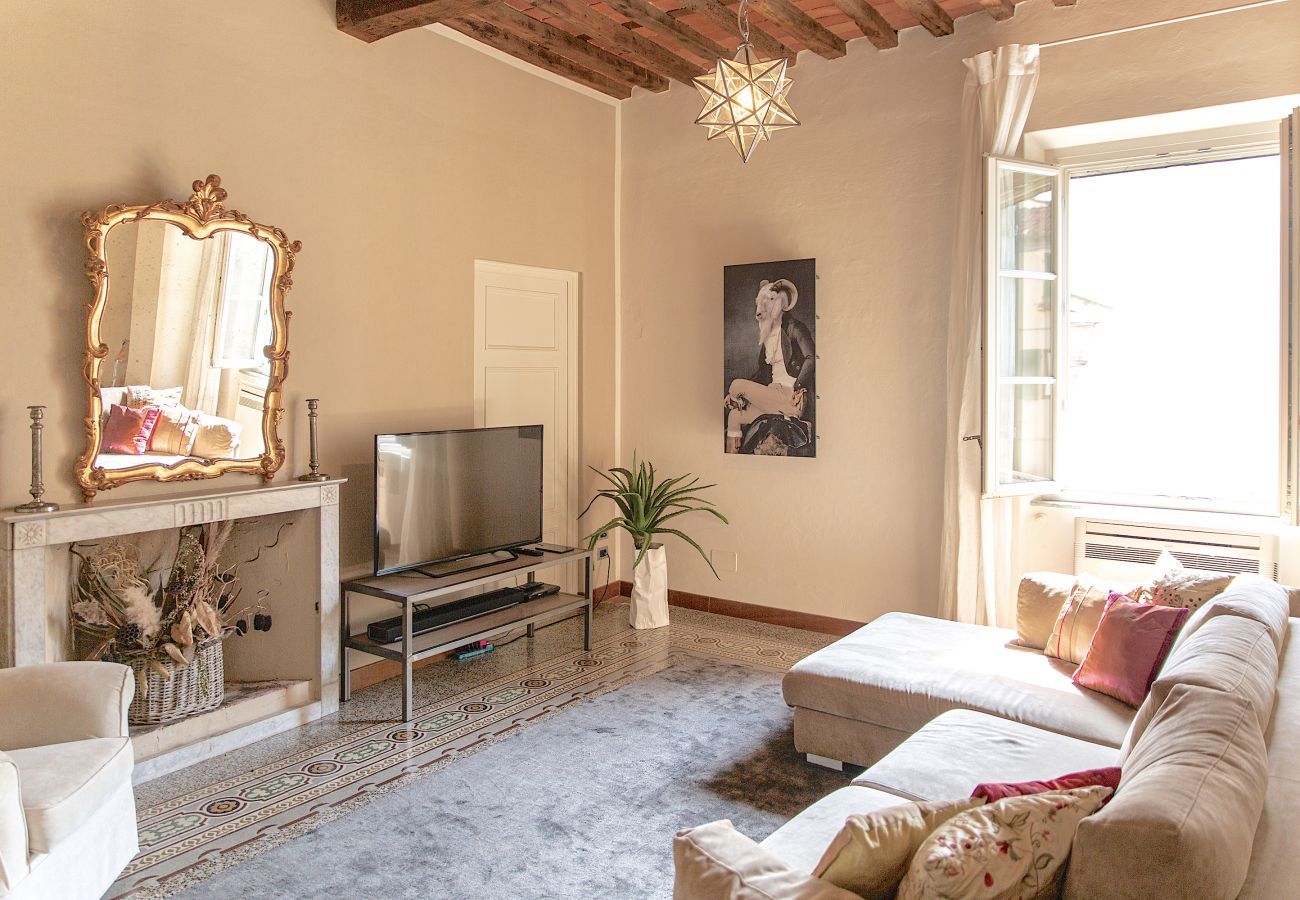 Ferienwohnung in Lucca - Casa delle Stelle Luxury Apartment