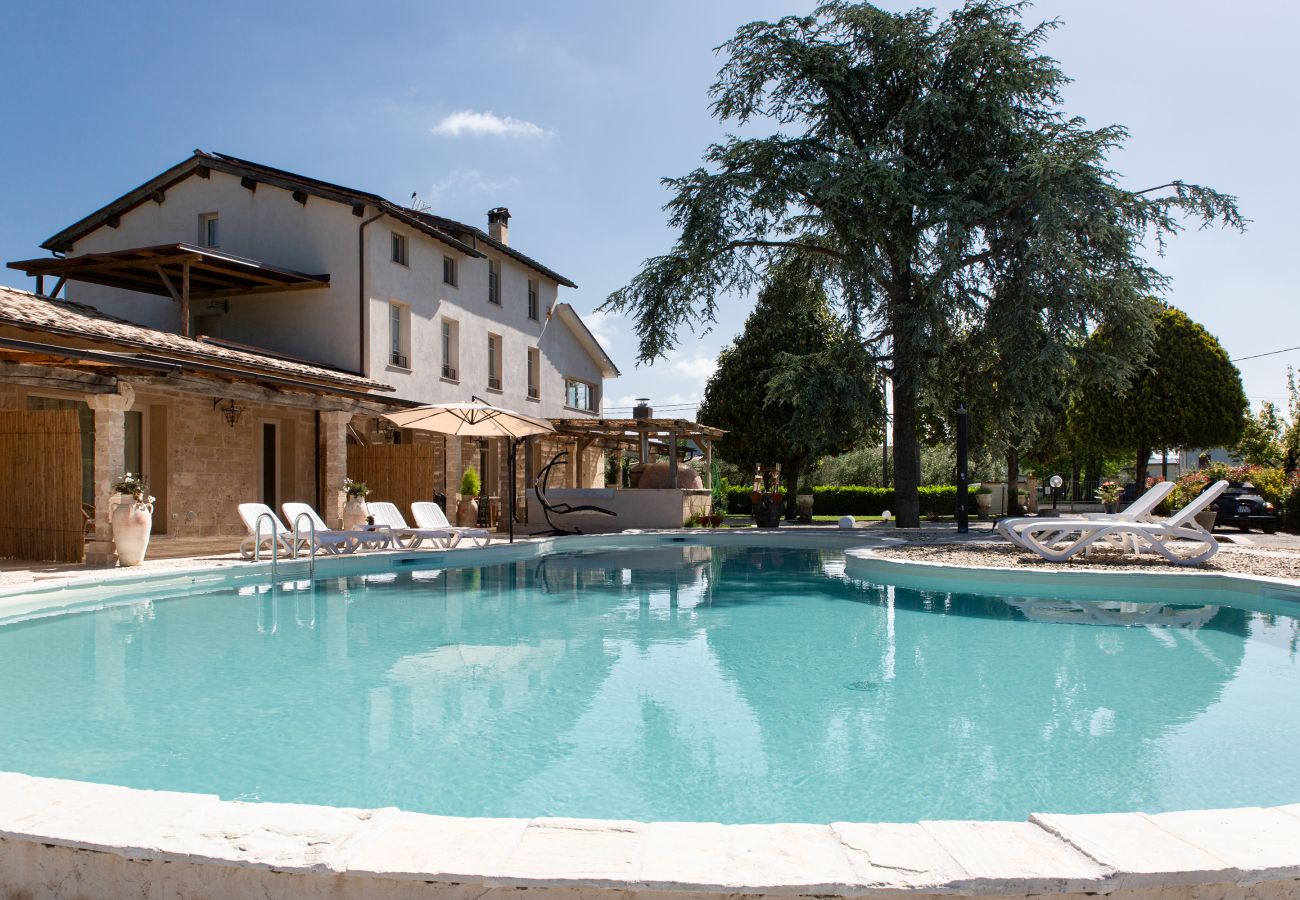 Ferienwohnung in Capannori - Giulia Apartment with Swimming Pool