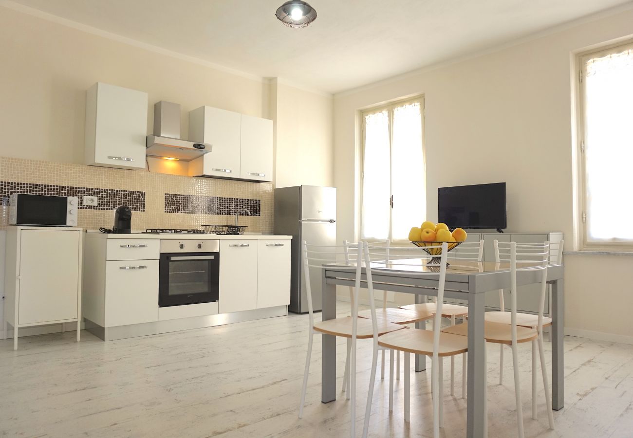 Ferienwohnung in Capannori - Giulia Apartment with Swimming Pool