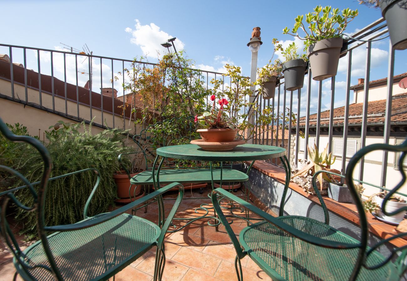 Ferienwohnung in Lucca - Residenza al Pavone Luxury with Terrace