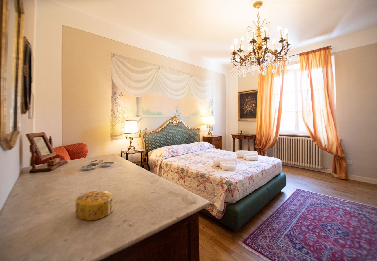 Ferienwohnung in Lucca - Residenza al Pavone Luxury with Terrace