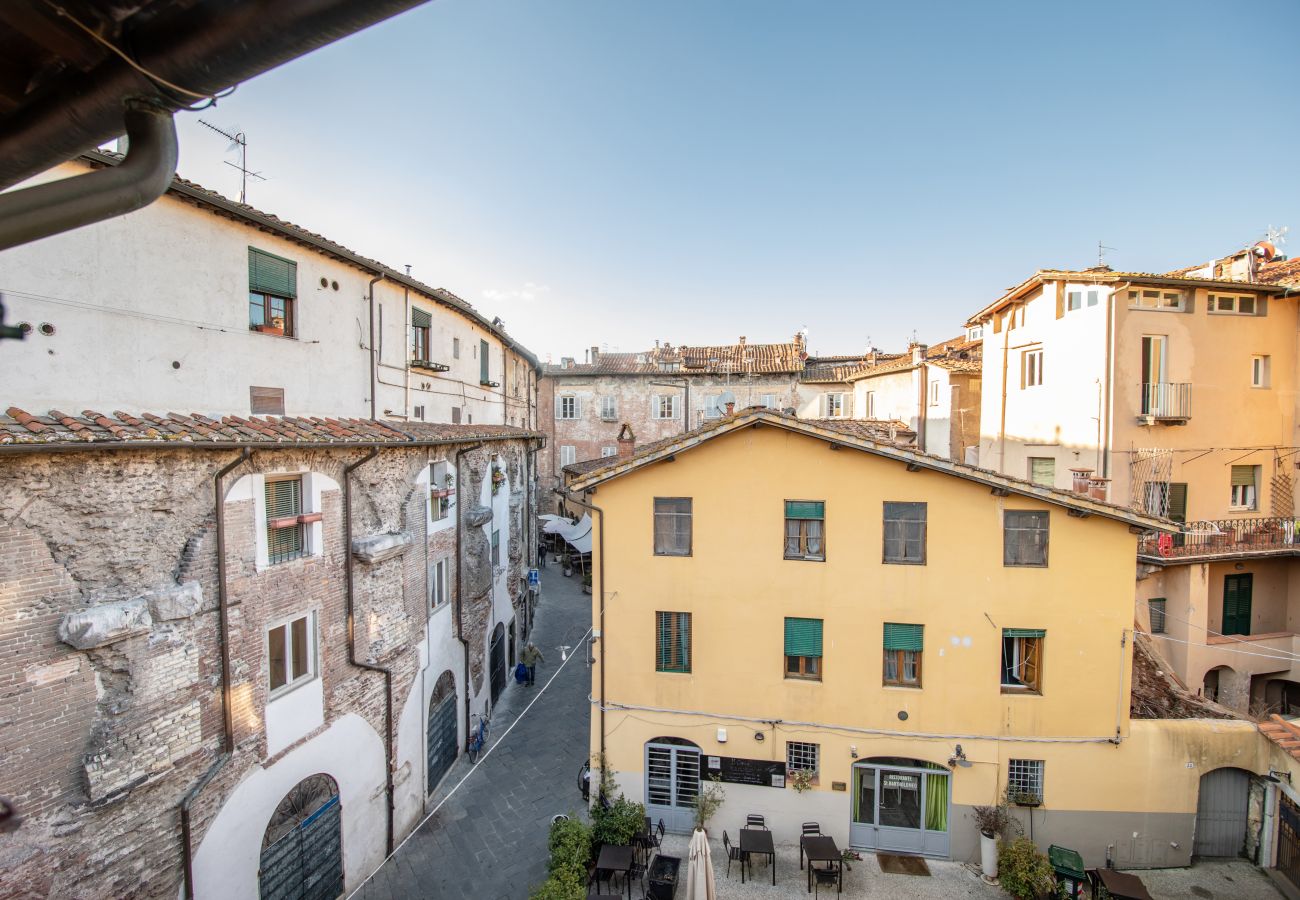 Ferienwohnung in Lucca - Sibilla Luxury Flat in center town