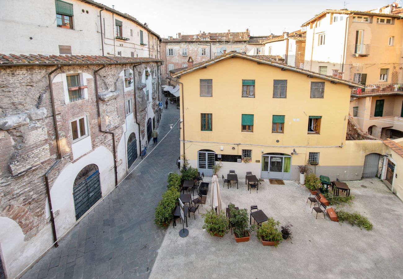 Ferienwohnung in Lucca - Sibilla Luxury Flat in center town