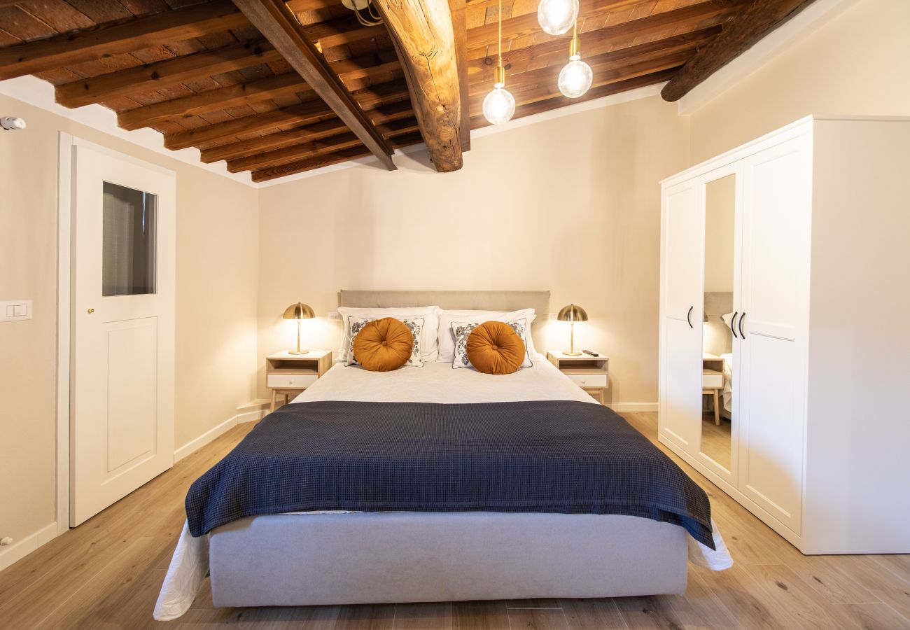 Ferienwohnung in Lucca - Sibilla Luxury Flat in center town