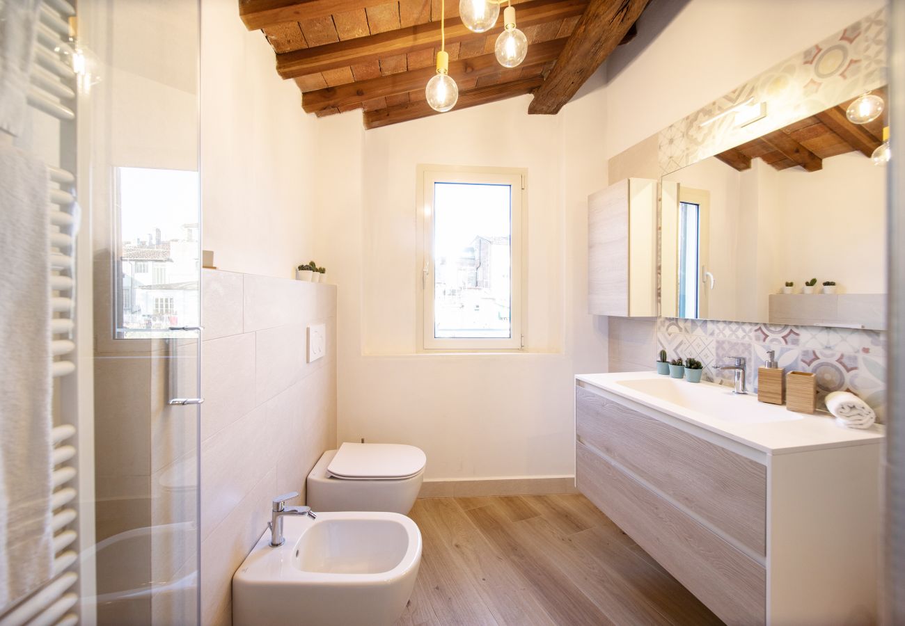 Ferienwohnung in Lucca - Sibilla Luxury Flat in center town