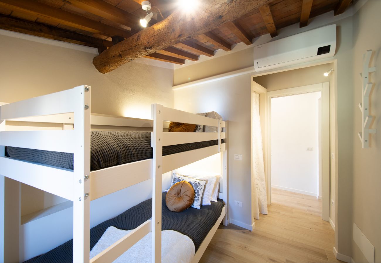 Ferienwohnung in Lucca - Sibilla Luxury Flat in center town