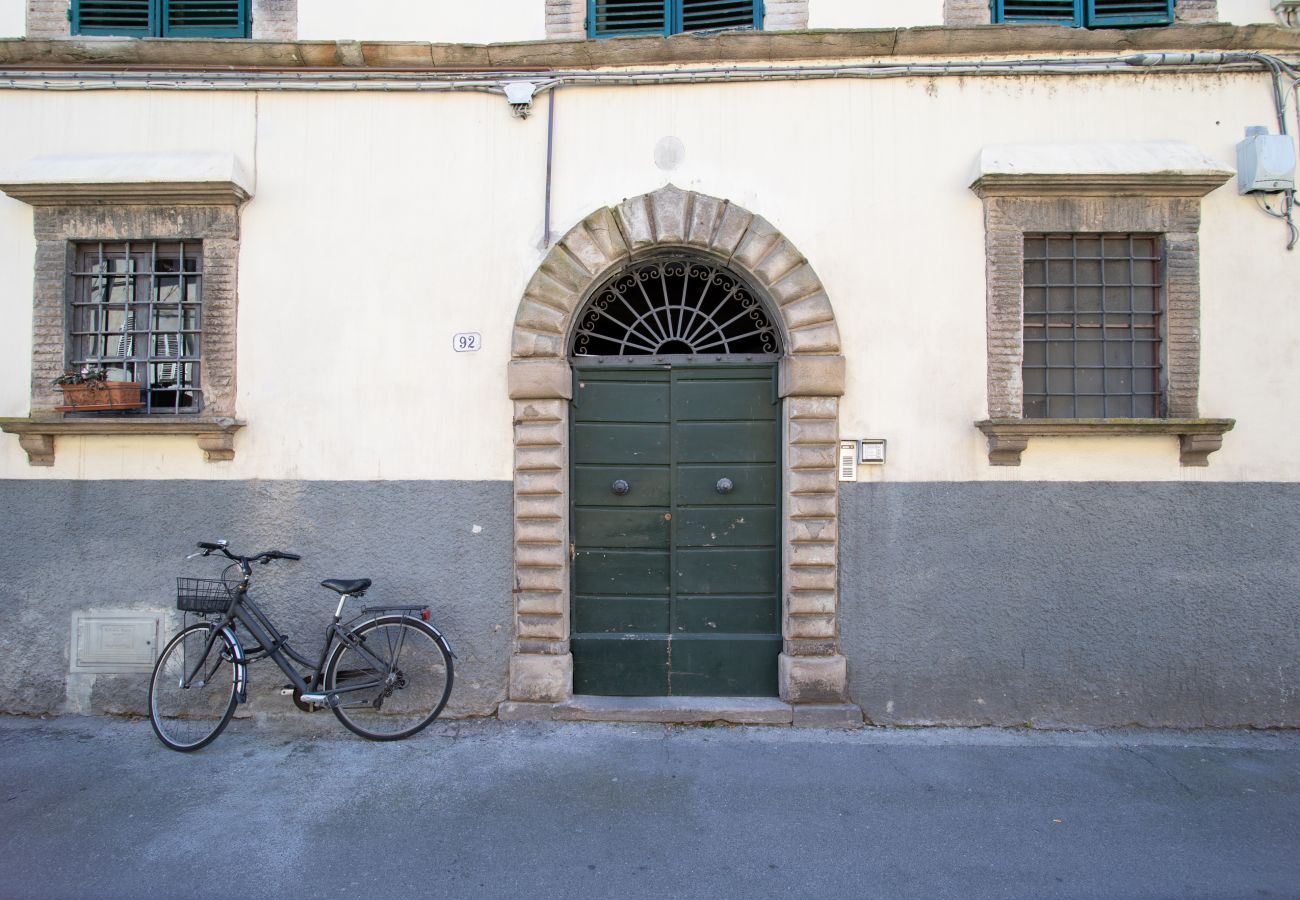 Ferienwohnung in Lucca - Casa Colette Cosy in Center Town