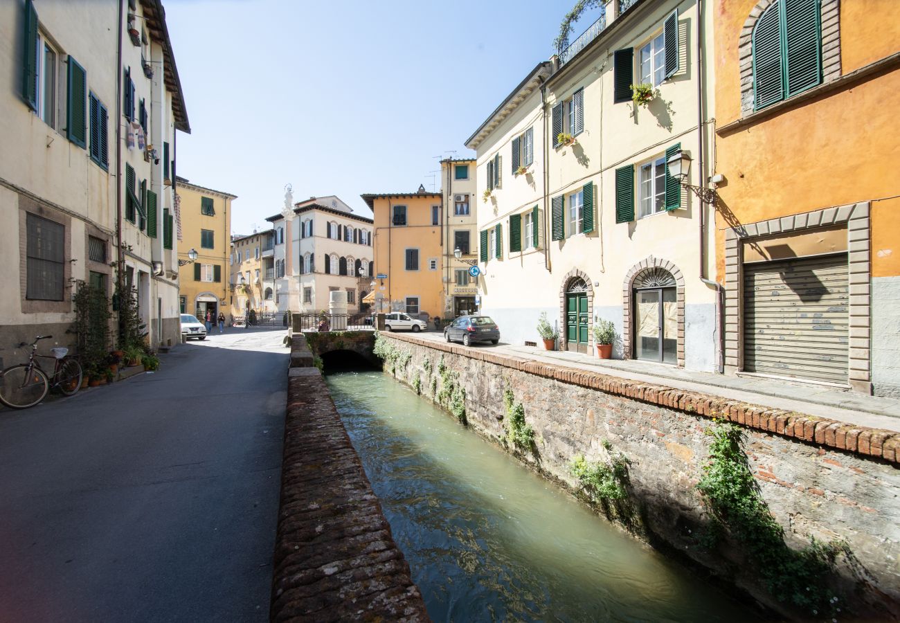 Ferienwohnung in Lucca - Casa Colette Cosy in Center Town