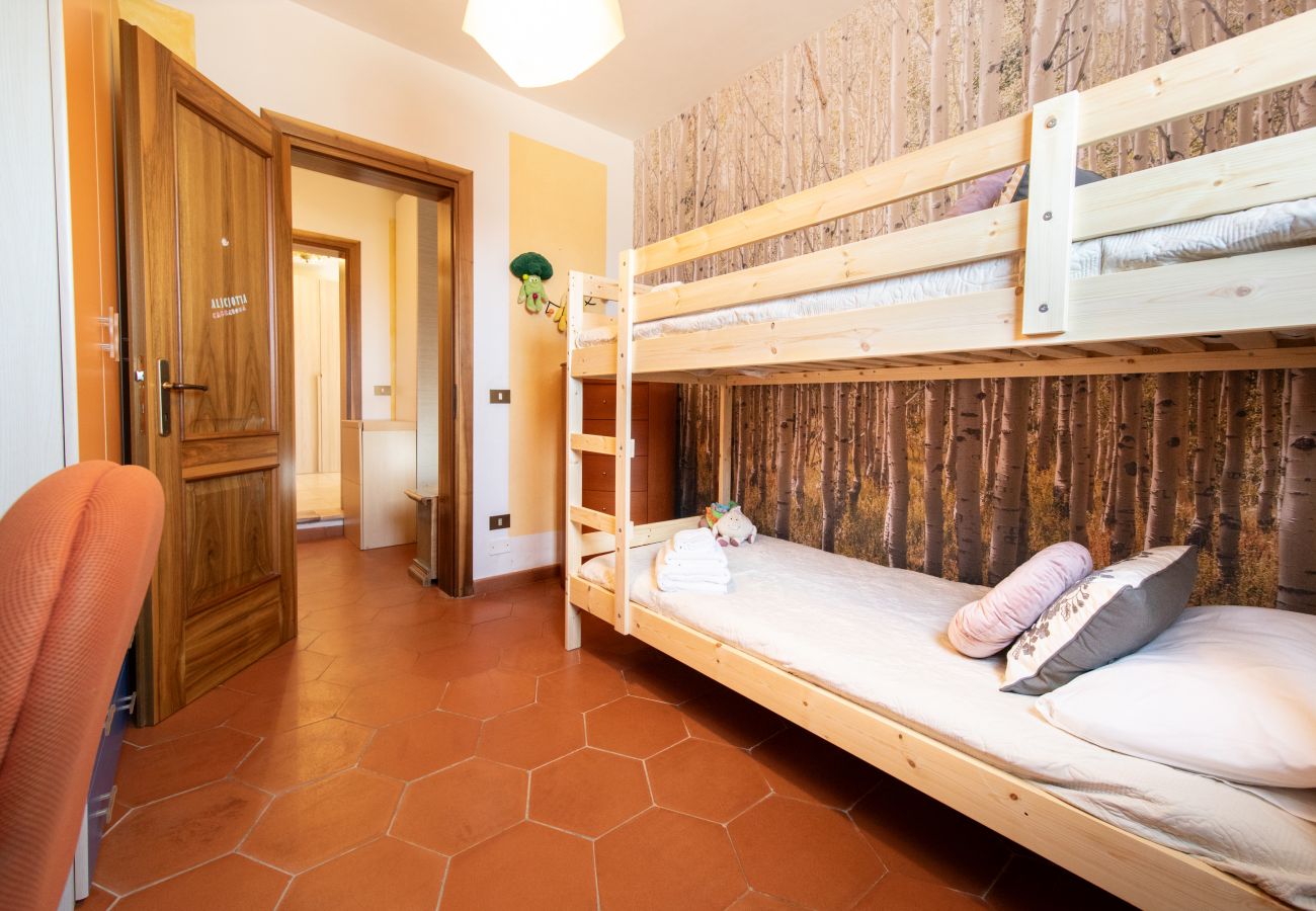 Ferienwohnung in Chiatri - Marco's Villa - Apartment with Private Pool