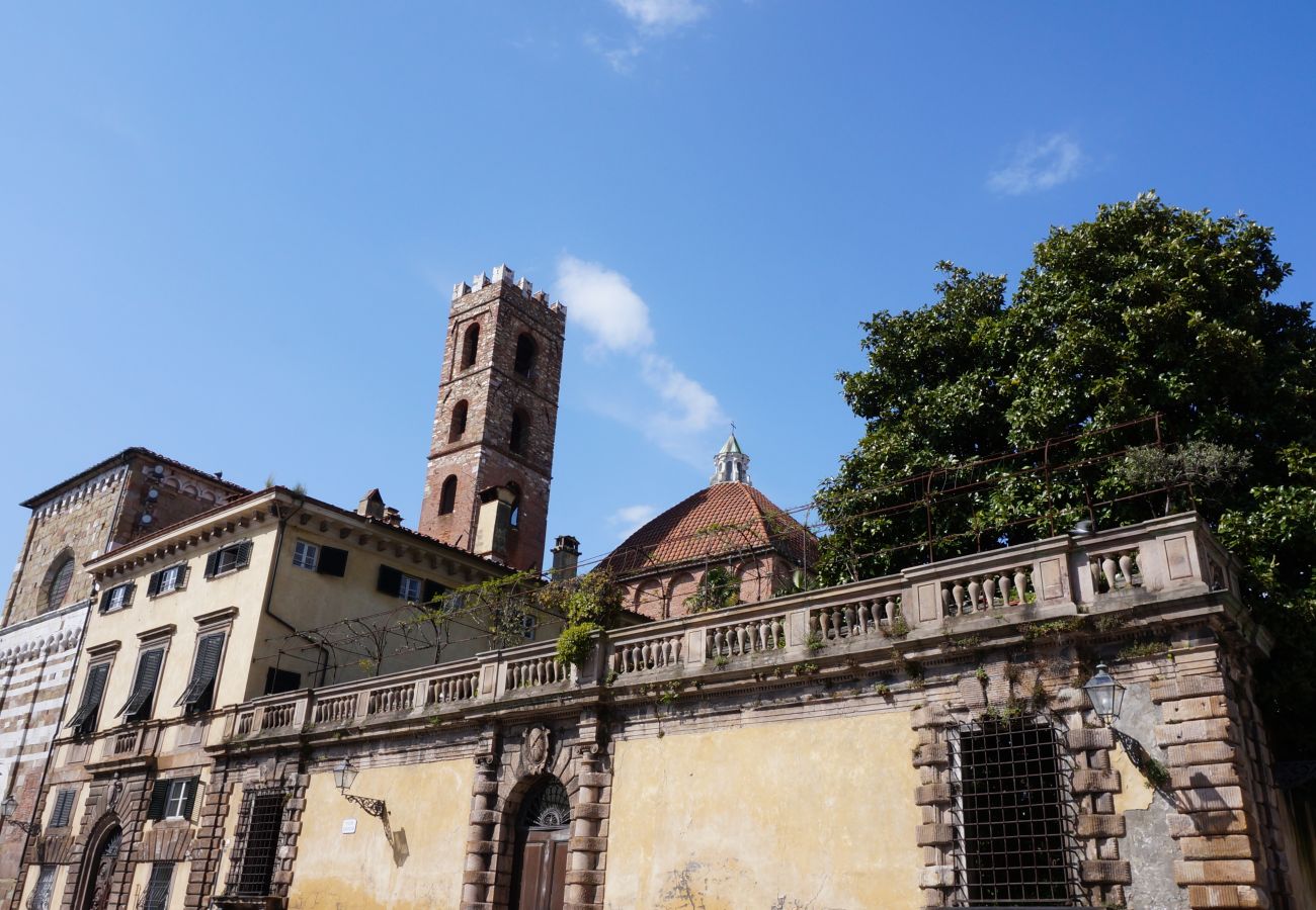 Ferienwohnung in Lucca - Casa Clara Luxury with Terrace