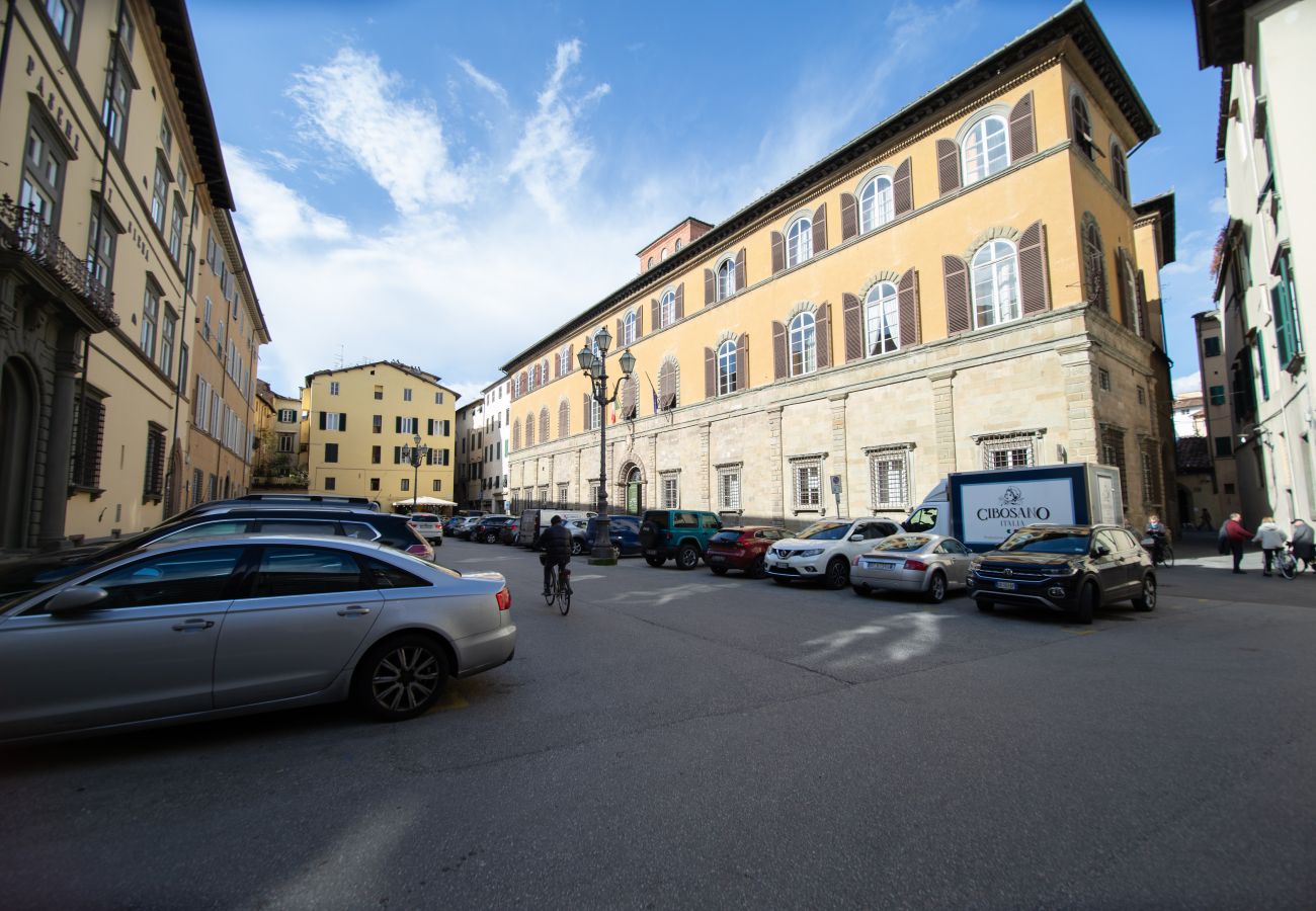 Ferienwohnung in Lucca - Piazza Bernardini Apartment in Center Town