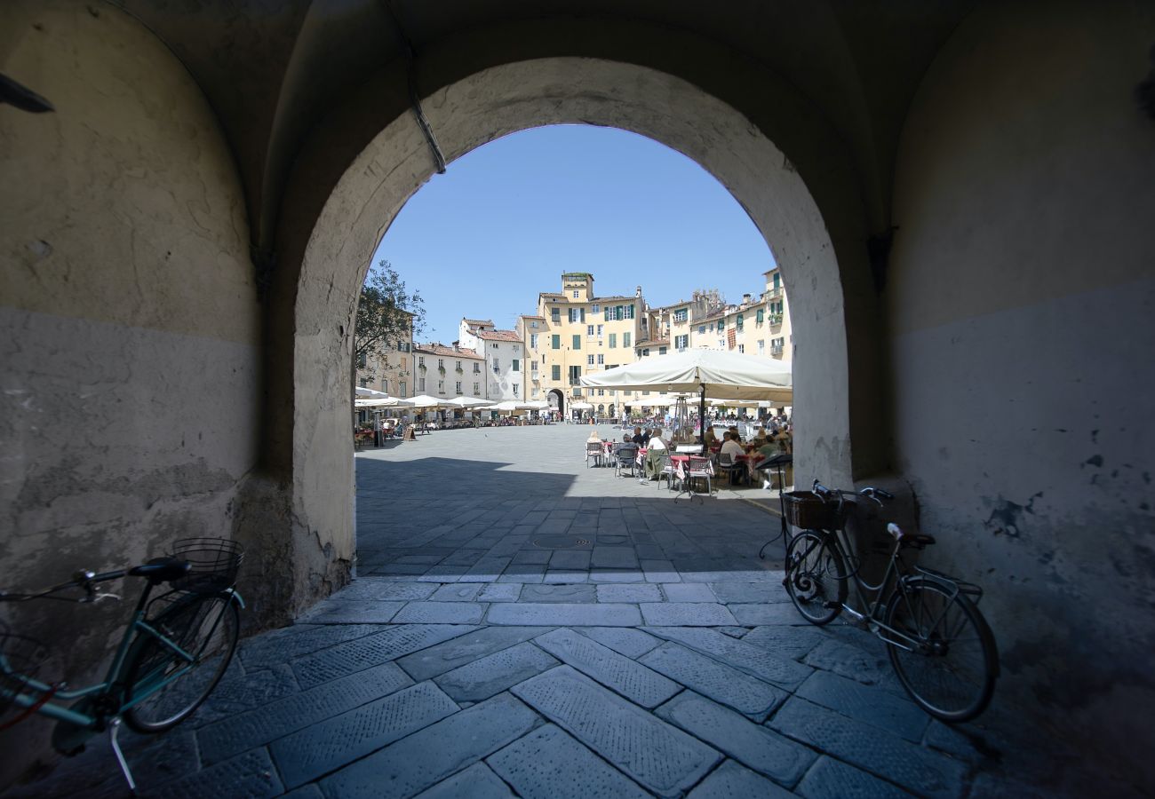 Ferienwohnung in Lucca - Piazza Bernardini Apartment in Center Town