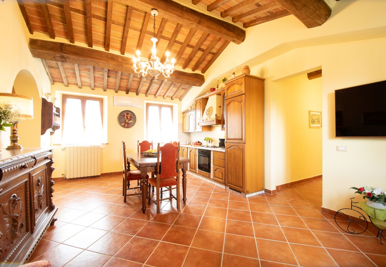 Ferienwohnung in Porcari - Sole Apartment with Swimming Pool