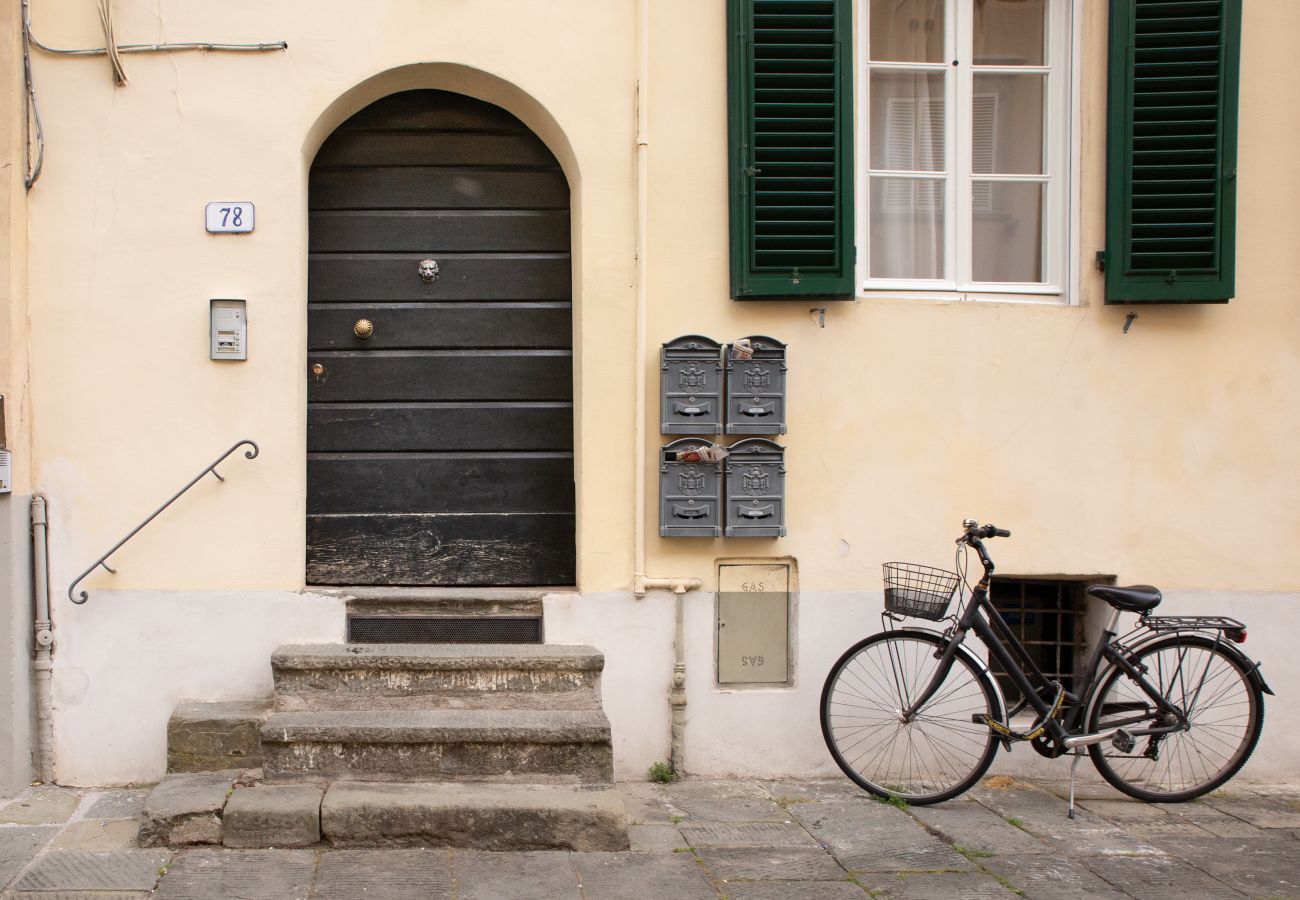 Ferienwohnung in Lucca - Casa Claudette in center town with terrace