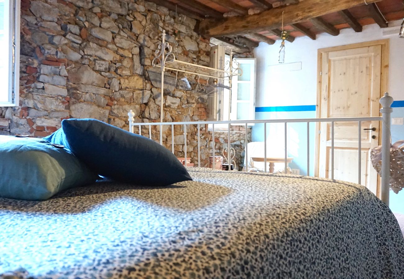 Rent by room in Chiatri - Camera La Piccionaia with Swimming Pool