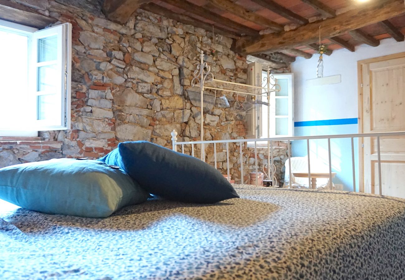 Rent by room in Chiatri - Camera La Piccionaia with Swimming Pool