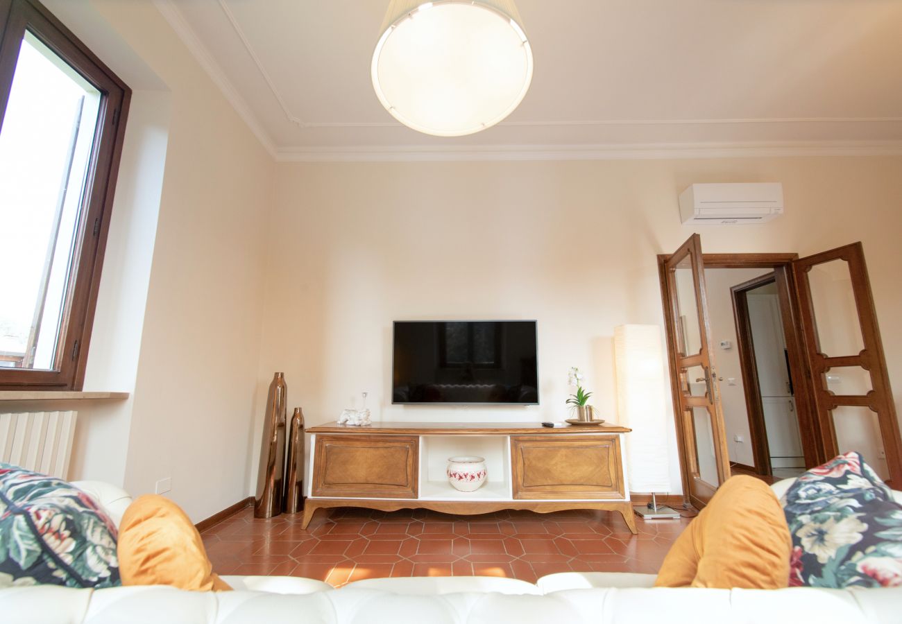 Apartment in Lucca - Villa Barsotti Luxury Apartment Close Center Town