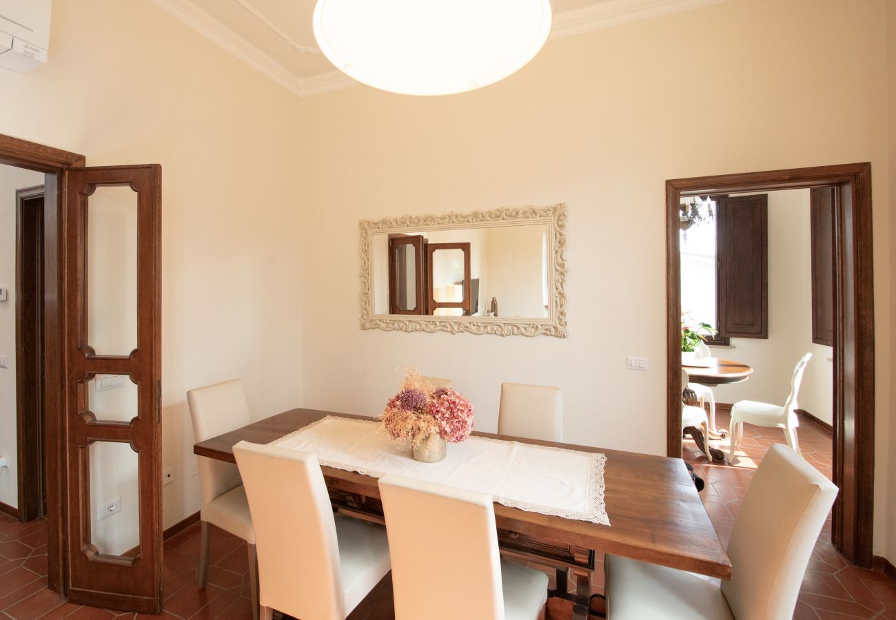 Apartment in Lucca - Villa Barsotti Luxury Apartment Close Center Town