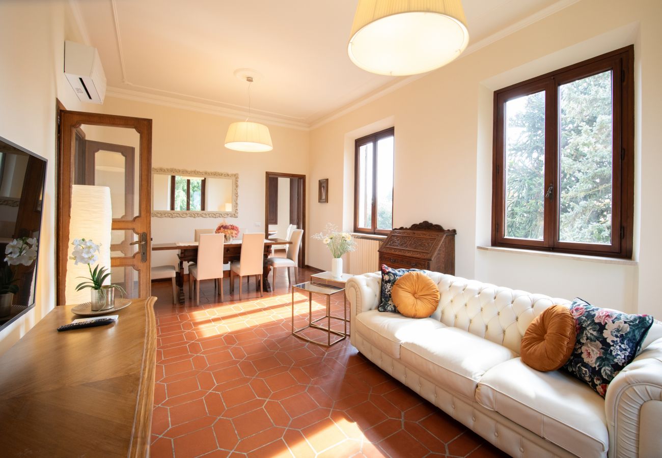 Apartment in Lucca - Villa Barsotti Luxury Apartment Close Center Town