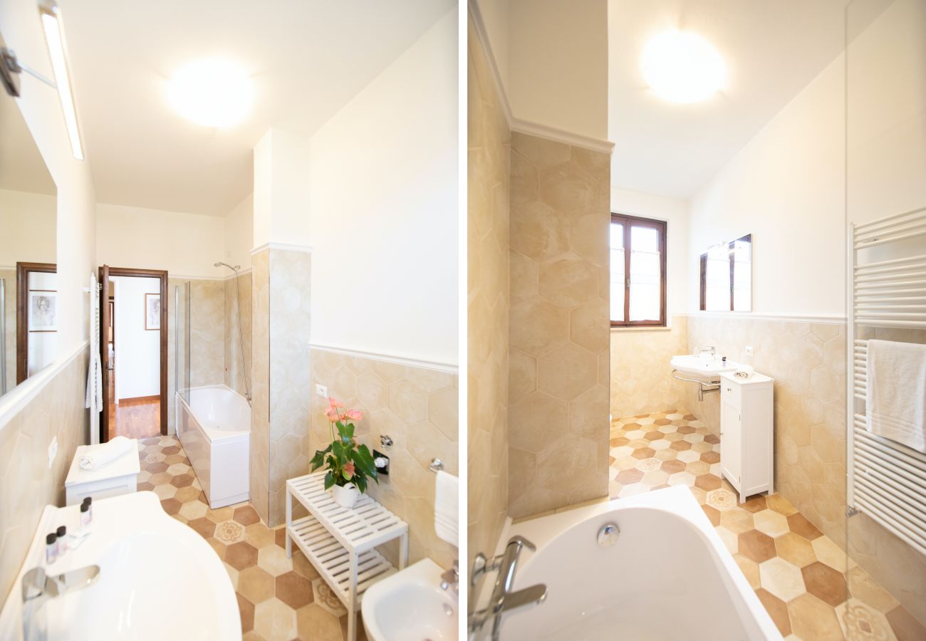 Apartment in Lucca - Villa Barsotti Luxury Apartment Close Center Town