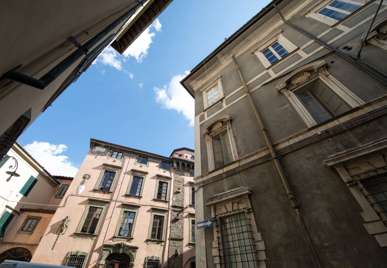 Apartment in Lucca - Residenza al Pavone Luxury with Terrace