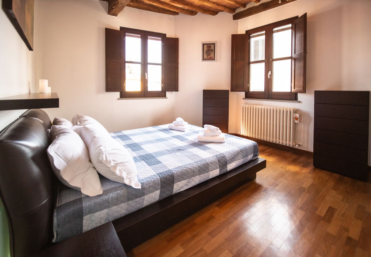 Apartment in Lucca - Serena Apartment Cosy Close Center Town