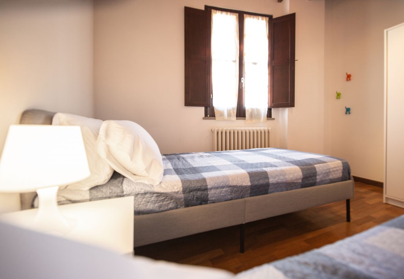 Apartment in Lucca - Serena Apartment Cosy Close Center Town