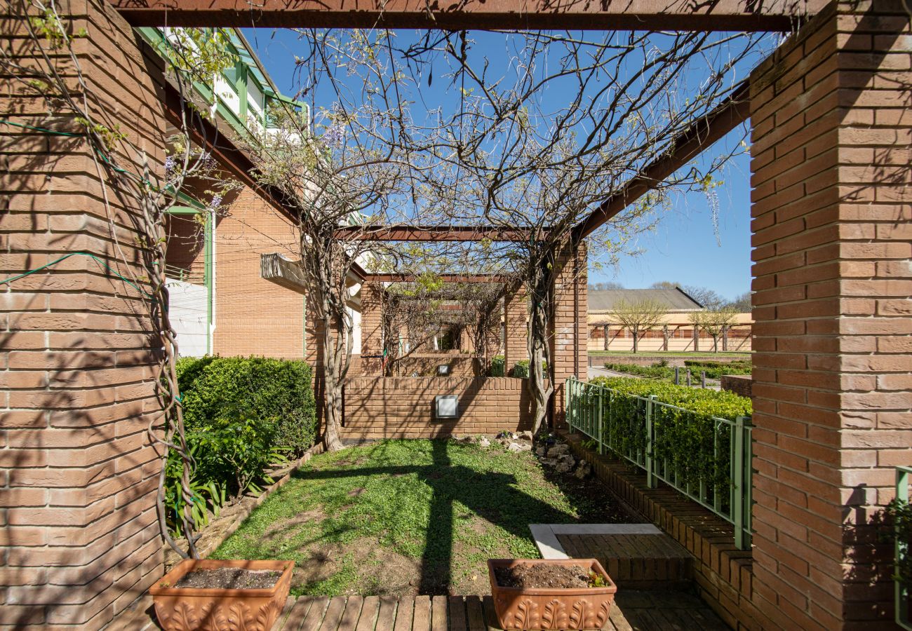 Apartment in Lucca - Garden Terrace Luxury Flat in Center Town