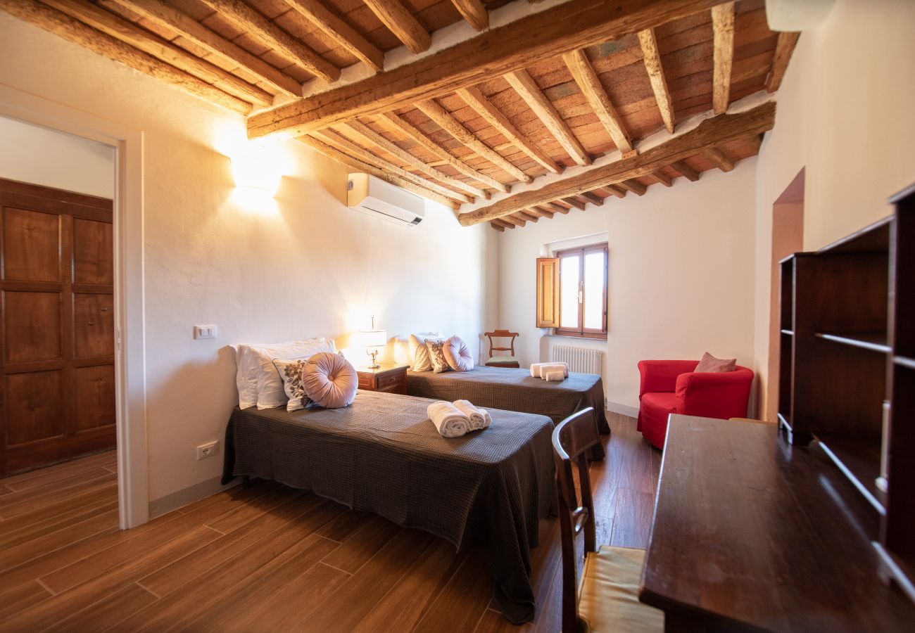 Apartment in Lucca - Casa Colette Cosy in Center Town