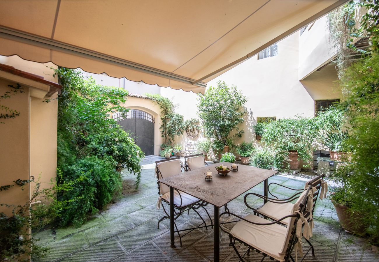 Apartment in Lucca - Casa Clara Luxury with Terrace