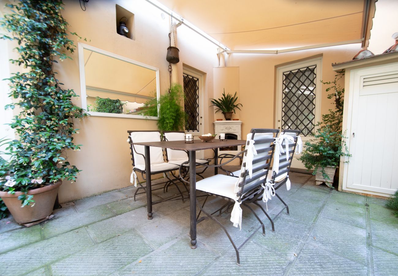 Apartment in Lucca - Casa Clara Luxury with Terrace