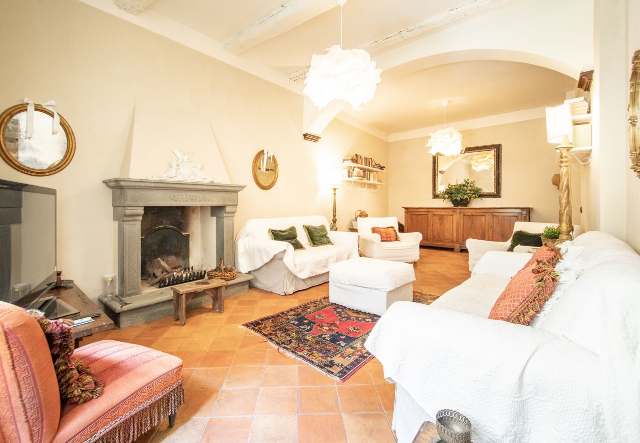 Apartment in Lucca - Casa Clara Luxury with Terrace