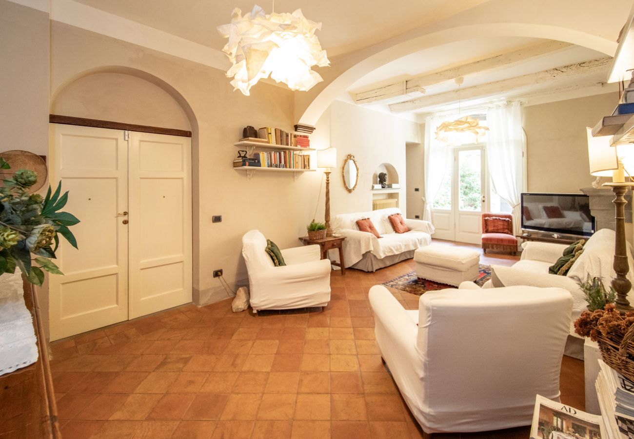 Apartment in Lucca - Casa Clara Luxury with Terrace