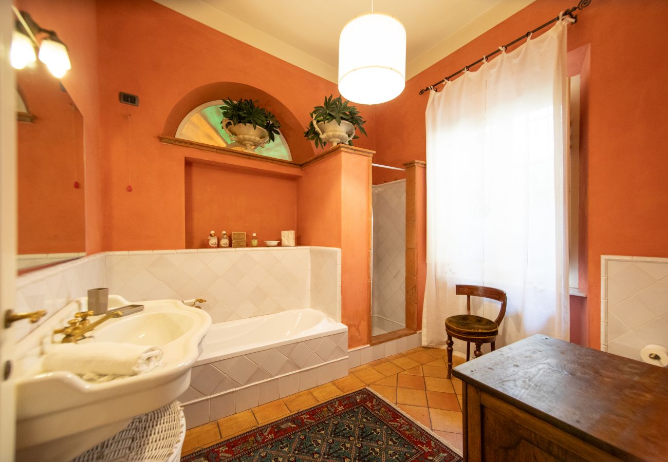 Apartment in Lucca - Casa Clara Luxury with Terrace